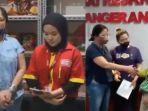 pegawai-alfamart-yang-saling-meminta-maaf-dengan-ma-ibu-ibu-viral-pencuri-cokelat.jpg