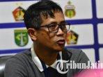 pelatih-persik-kediri-joko-susilo-seusail-laga-persebaya-vs-persik-kediri2.jpg