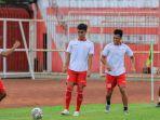 pemain-putra-delta-sidoarjo-berlatih-stadion-soepriyadi-kota-blitar.jpg