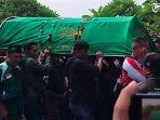 pemakaman-bejo-sugiantoro-bonek-sebut-bapak-suporter.jpg