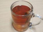 penjaga-warung-naikkan-harga-teh-Rp45-ribu-di-puncak-bogor.jpg