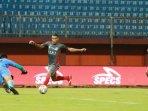 pertandingan-Madura-United-vs-Arema-FC-di-Stadion-Gelora-Ratu-Pamelingan-Pamekasan-liga-1.jpg