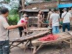 petugas-menertibkan-bedak-pedagang-di-pinggir-jalan-di-Pasar-Buah-Semampir-Probolinggo.jpg