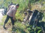pickup-bermuatan-telur-bebek-terguling-di-Desa-Suru-Kecamatan-Sooko-Ponorogo-kecelakaan-di-Ponorogo.jpg