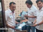 polres-madiun-amankan-penjual-bakso-yang-jual-masker-lewat-facebook.jpg