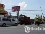 polrestabes-surabaya-dan-dishub-kota-merekayasa-arus-lalu-lintas-di-jalan-jemursari-dan-ahmad-yani_20180418_112303.jpg