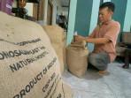 produksi-kopi-excelsa-di-jombang.jpg