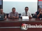 rapat-kpu-kota-malang-terkait-debat-pilwali-di-kantor-kpu-malang_20180329_164517.jpg
