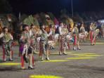 reog-obyok-disaksikan-oppa-oppa-korea-di-alun-alun-ponorogo.jpg