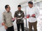rph-wakil-ketua-dprd-surabaya-a-hermas-thony-didampingi-dirut-pd.jpg