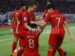 sejumlah-pemain-timnas-u-19-indonesia-merayakan-gol-witan-sulaeman_20181027_131209.jpg