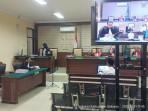 sidang-tuntutan-kepsek-syamhudi-kasus-penyelewengan-dana-BOS.jpg