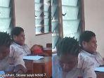 siswi-SMP-terpaksa-membawa-adiknya-ke-sekolah-karena-ibunya-mengalami-tragedi.jpg