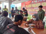 sopir-bus-menjalani-tes-urine-di-terminal-bunder-gresik-jumat-23122022.jpg