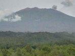 status-gunung-raung-jawa-timur-kembali-naik-dari-normal-menjadi-waspada-ilustrasi-gunung-raung.jpg