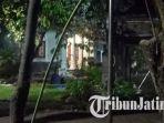 suasana-rumah-dinas-bupati-sidoarjo-yang-sedang-digeledah-petugas-kpk-sabtu-1112020.jpg