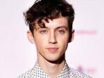 terjemahan-bahasa-indonesia-lagu-fools-troye-sivan.jpg