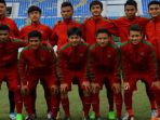 timnas-u-19-indonesia-sebelum-laga-kontra-vietnam_20170914_214331.jpg