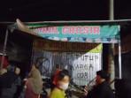 toko-buah-di-gresik-ditutup-warga.jpg