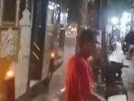 tukang-becak-dan-tukang-ojek-pengkolan-bersitegang-dengan-pengemudi-Bus-Simas-Ganteng-di-bojonegoro.jpg