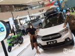 varian-tertinggi-dari-the-extraordinary-suv-alias-suzuki-xl7-yaitu-xl7-alpha-ff.jpg