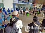 vice-president-director-pt-dream-tours-and-travel-melepas-jemaah-umrah-ilustrasi-umrah.jpg