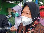 wali-kota-surabaya-tri-rismaharini-saat-ditemui-seusai-mencoblos.jpg