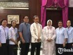 wali-kota-surabaya-tri-rismaharini-saat-open-house.jpg