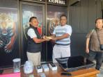 warga-tuban-semringah-barang-yang-hilang-dikembalikan-polisi.jpg