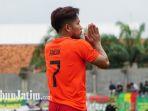 winger-bhayangkara-fc-andik-vermansah-meminta-maaf-ke-arah-suporter-persebaya.jpg