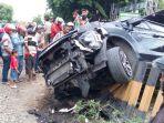 xpander-tertabrak-kereta-api-di-perlintasan-rel-kereta-api-jalan-raya-tanggulangin-sidoarjo.jpg
