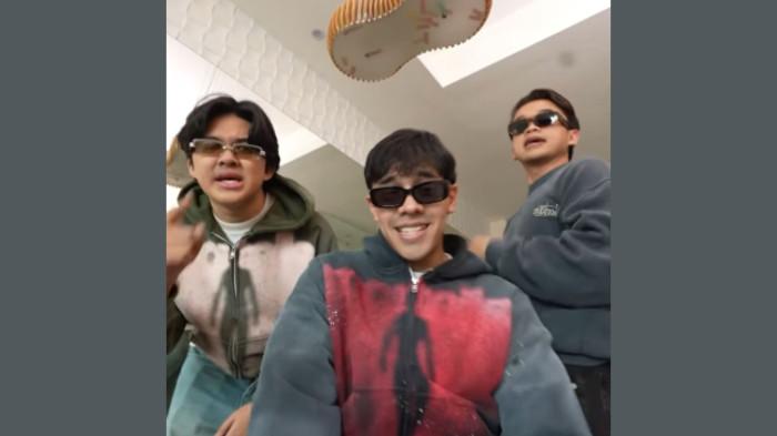 Penampilan Luqman Hakim, Mario Caesar, dan Niky Putra dalam vide lirik untuk single NPD 