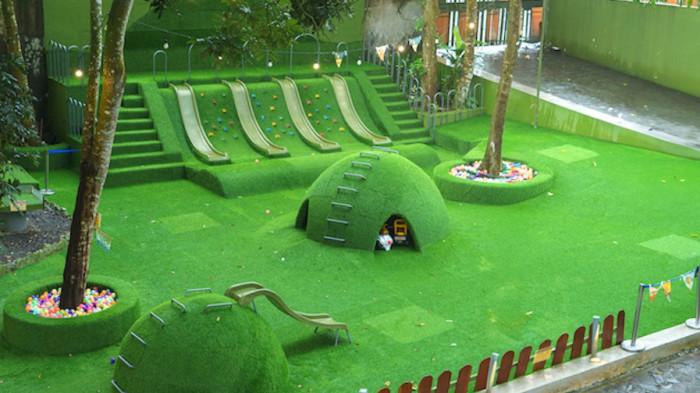 Area bermain anak-anak di Heha Forest Camp
