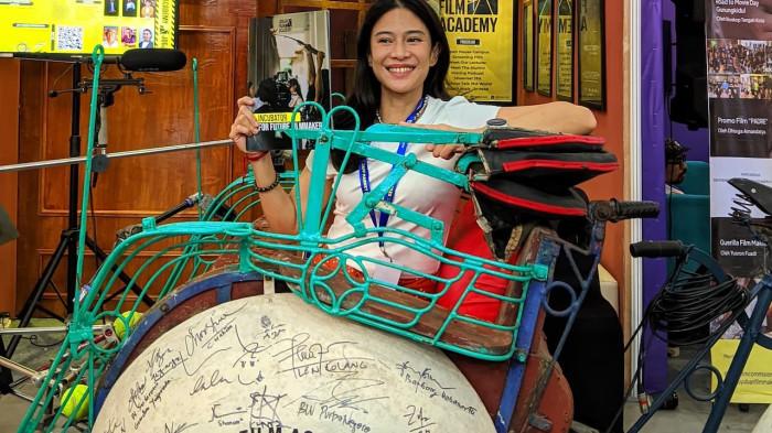 Jogja Film Academy (JFA) dan Yayasan Dian Sastrowardoyo (YDS) hari ini mengumumkan program beasiswa penuh yang akan membiayai seluruh biaya pendidikan Diploma-4 Produksi Film & Televisi bagi mahasiswi terpilih. (IST)