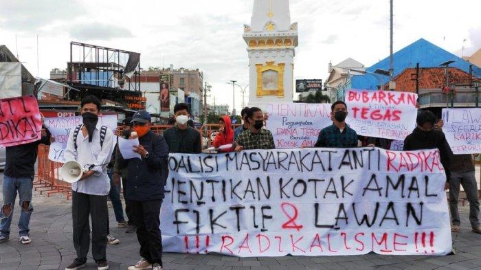 Ajak Masyarakat Selektif Salurkan Donasi, KOMAR Gelar Aksi Damai di Tugu Pal Putih Yogya