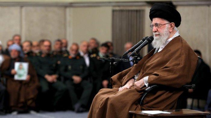 Ali Khamenei Tegaskan Iran Tak Akan Hentikan Program Pengayaan Uranium