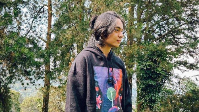 Profil Angga Yunanda, Bintang Music Video Noah Menghapus Jejakmu