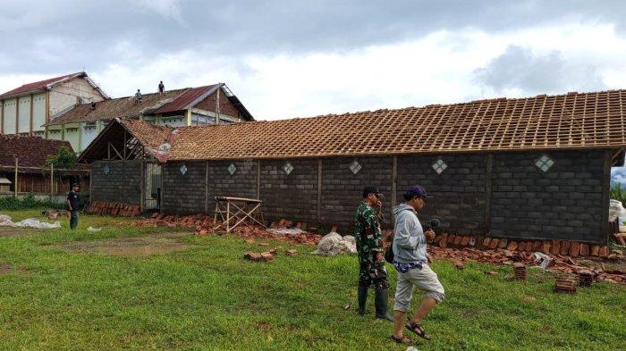 Kesaksian Pimpinan Ponpes Saat Atap Pondok An-Nawawi Magelang Disapu Angin