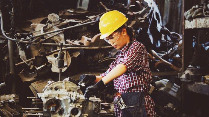 Arti Mimpi Tentang Pabrik: Bekerja di Pabrik, Pabrik Terbakar, Jadi Pemilik Pabrik, dan Lain-lain