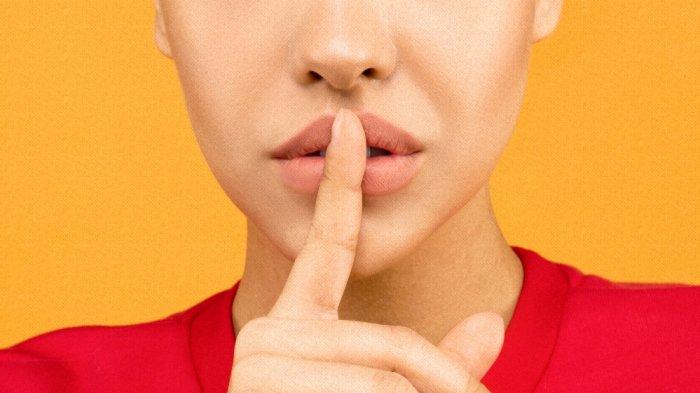 Arti Kedutan di Bibir Kiri Atas dan Bawah Menurut Primbon Jawa, Konon Pertanda Mau Gibah