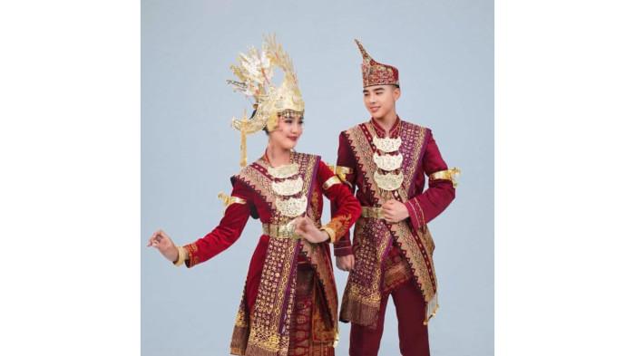 Baju Adat Saibatin