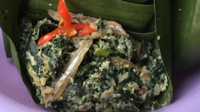Botok Daun Singkong