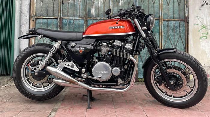 CBX 750 Eks Patwal Dirombak Jadi Japstyle, Simpel Klasik Tapi Tetap Handal di Jalan