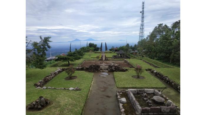 Candi Cetho di Tawangmangu, Karanganyar.
