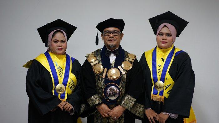 Cerita Mahasiswi Kembar Untidar Magelang Lulus Barengan, Raih IPK Cumlaude