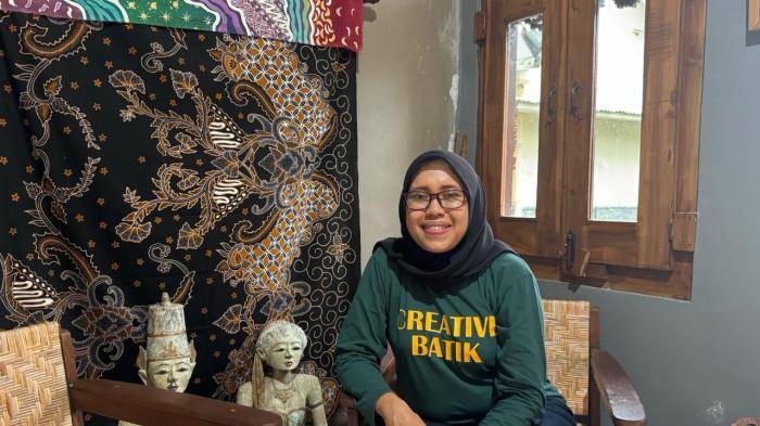 Perjalanan Nungki Perkenalkan Batik Sentuhan Modern ke Kancah Global