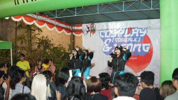 Dazzle Mengkolaborasikan Lomba Mewarnai dengan Tablet dengan Event Cosplay, J-song dan Idol 4