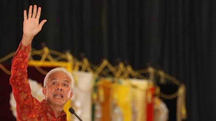 Di Hadapan Calon Wisudawan, Ganjar Pranowo Minta Lulusan UGM Jaga Karakter dan Jatidiri
