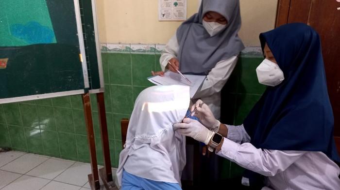 Poltekkes Kemenkes Yogyakarta Berikan Edukasi Pentingnya Merawat Gigi Susu Sejak Dini