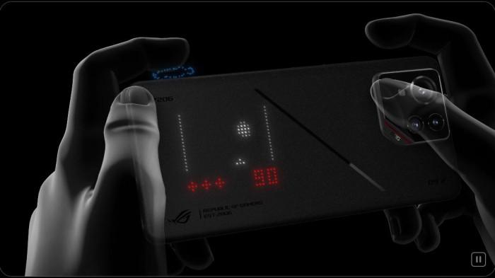 Fitur R1 L1 Trigger dan backlight dibelakang bodi Asus ROG Phone 9 Pro.